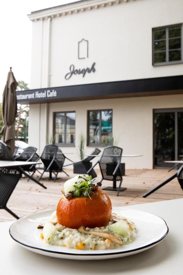 Hotel Restaurant Joseph Bruckneudorf Buitenkant foto