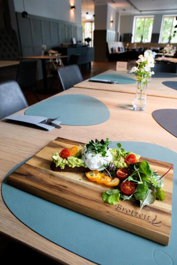 Hotel Restaurant Joseph Bruckneudorf Buitenkant foto